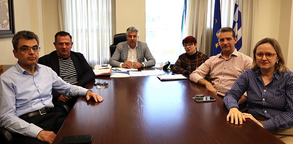 Για τη βελτίωση του συστήματος Υγείας συζήτησαν οι πρόεδροι των Ιατρικών συλλόγων της ΑΜΘ και ο Χ. Τοψίδης