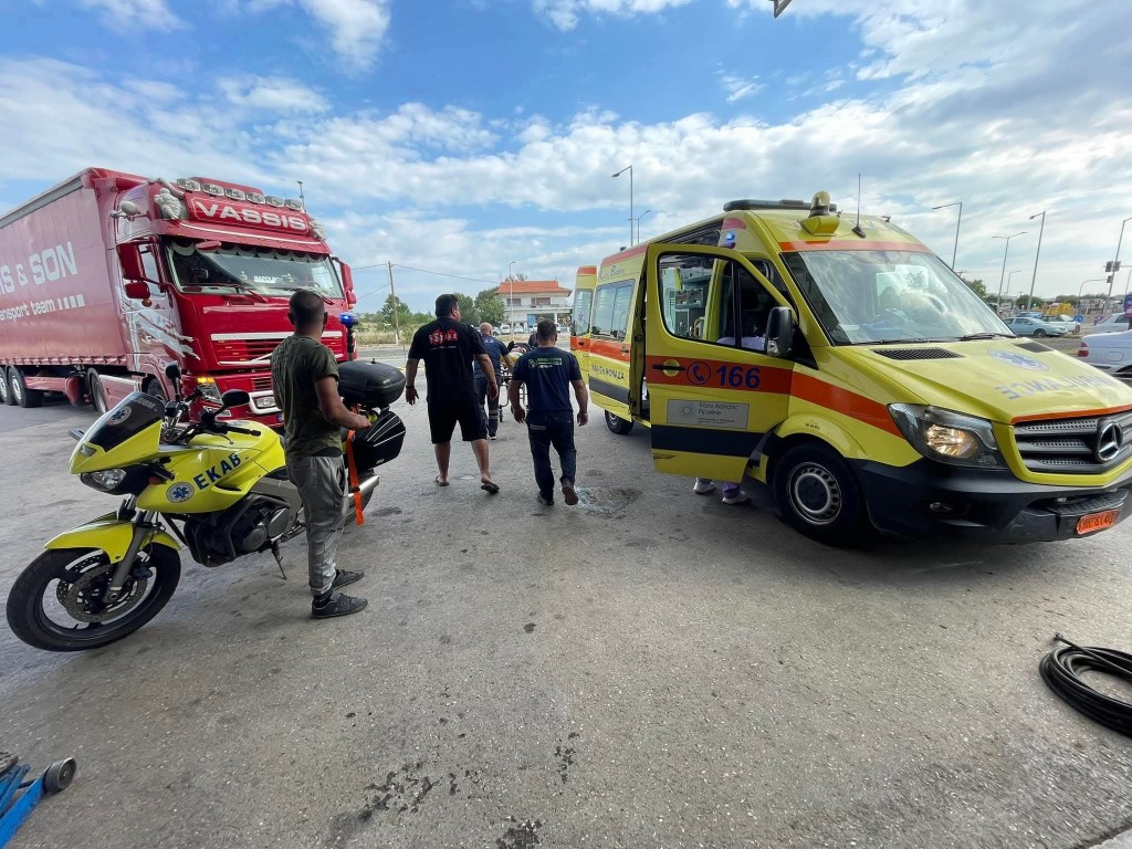 Αλεξανδρούπολη: Άνδρας παραλίγο να πεθάνει από τσίμπημα εντόμου Αλεξανδρούπολη: Άνδρας παραλίγο να πεθάνει από τσίμπημα εντόμου