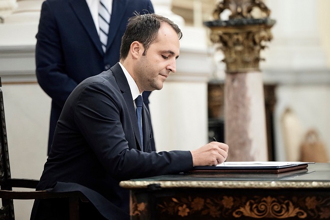 Δερμεντζόπουλος: «Μεγάλη τιμή και ευθύνη» Δερμεντζόπουλος: «Μεγάλη τιμή και ευθύνη»