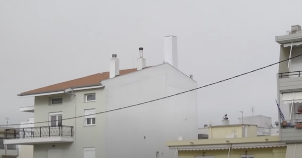 Αλεξανδρούπολη: συνεχίζουν τον αγώνα τους οι πολίτες για μη λειτουργήσει η κεραία κινητής στην οδό Μακρυγιάννη