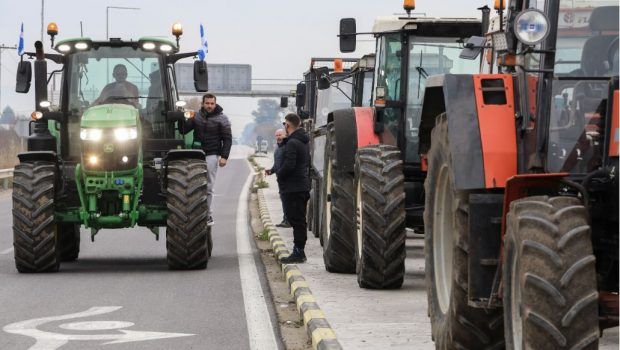 Στα μπλόκα από σήμερα οι αγρότες σε Ροδόπη και Έβρο