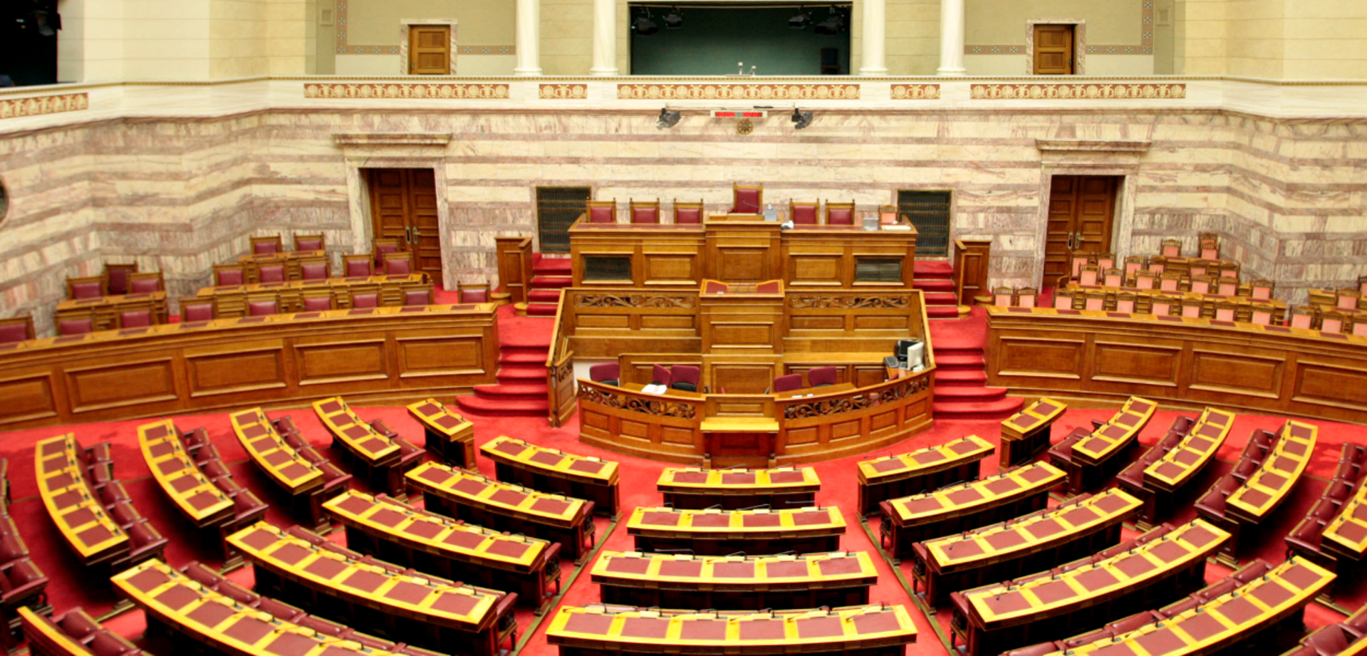 Νέα «γαλάζιο» αντάρτικο για το κόστος ρεύματος: Επίκαιρη ερώτηση 11 βουλευτών της ΝΔ στον Παπασταύρου