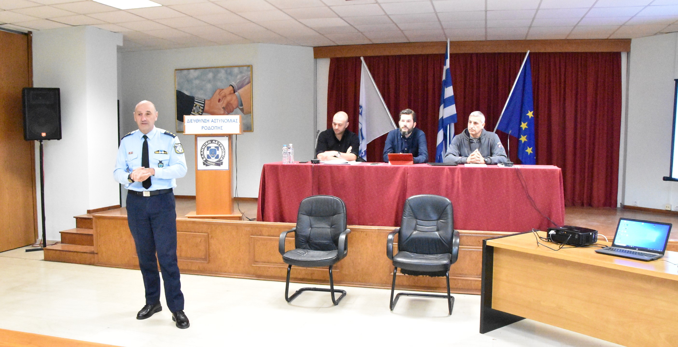 Εκπαιδευτική επίσκεψη φοιτητών της Νομικής Σχολής του Δημοκρίτειου Πανεπιστημίου Θράκης στο Αστυνομικό Μέγαρο Κομοτηνής