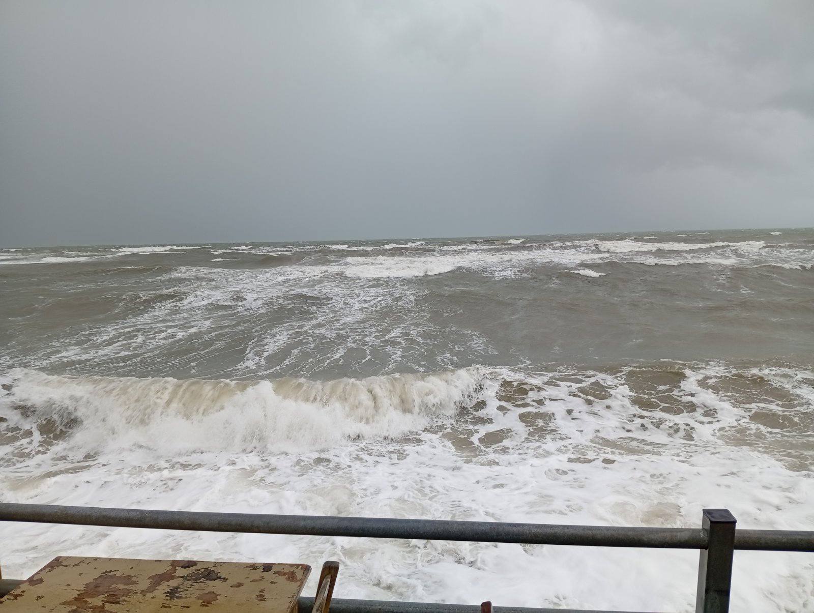 Αλεξανδρούπολη: ισχυροί νοτιάδες στο Θρακικό (φωτογραφίες)