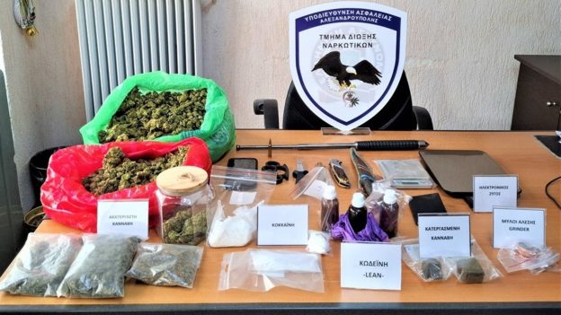 Έβρος: συλλήψεις 2 ατόμων για ναρκωτικά και όπλα