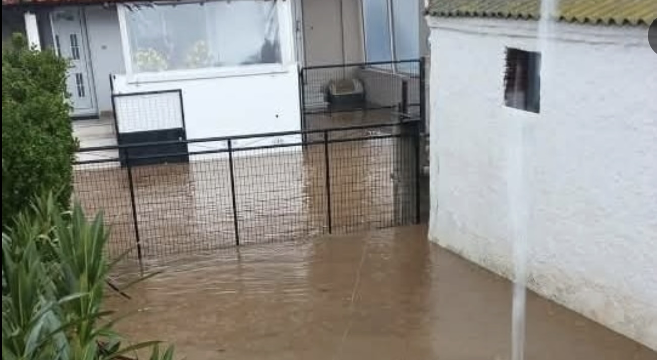 Αλεξανδρούπολη: έντονη βροχόπτωση – διακοπή κυκλοφορίας στην περιοχή του αεροδρομίου