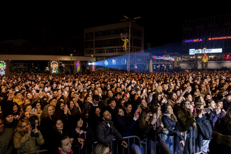Θρακικές Λαογραφικές Εορτές 2026: Κατάμεστη η Κεντρική Πλατεία Ξάνθης στη μεγάλη συναυλία της Κατερίνας Λιόλιου