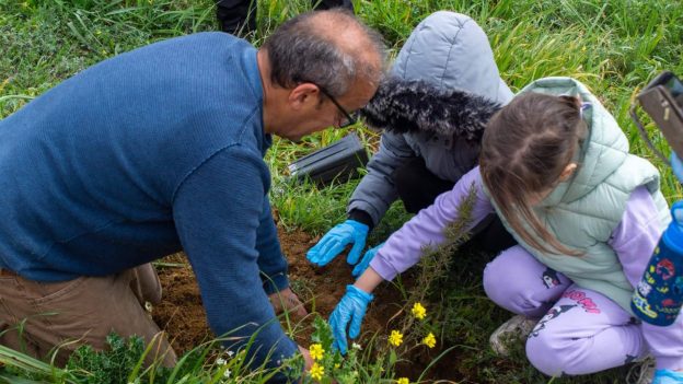 Εθελοντική δράση και δενδροφύτευση από τον Πολιτιστικό Σύλλογο Σαμοθράκης – φωτογραφίες