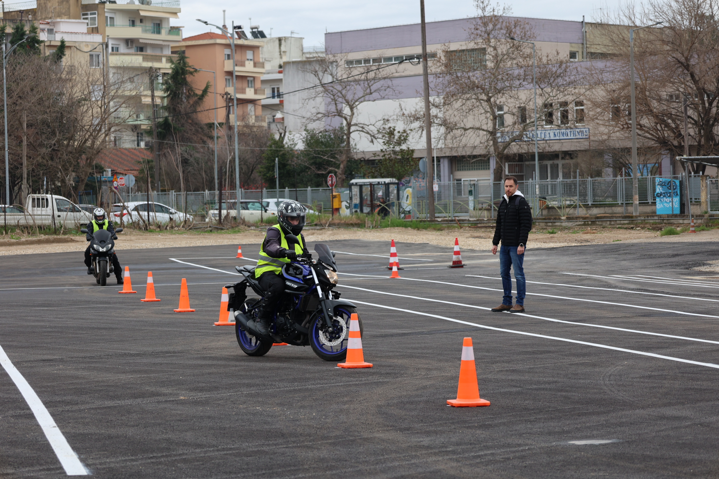 Ξεκίνησε τη λειτουργία της η νέα πίστα εξετάσεων υποψηφίων οδηγών δικύκλων στην Κομοτηνή