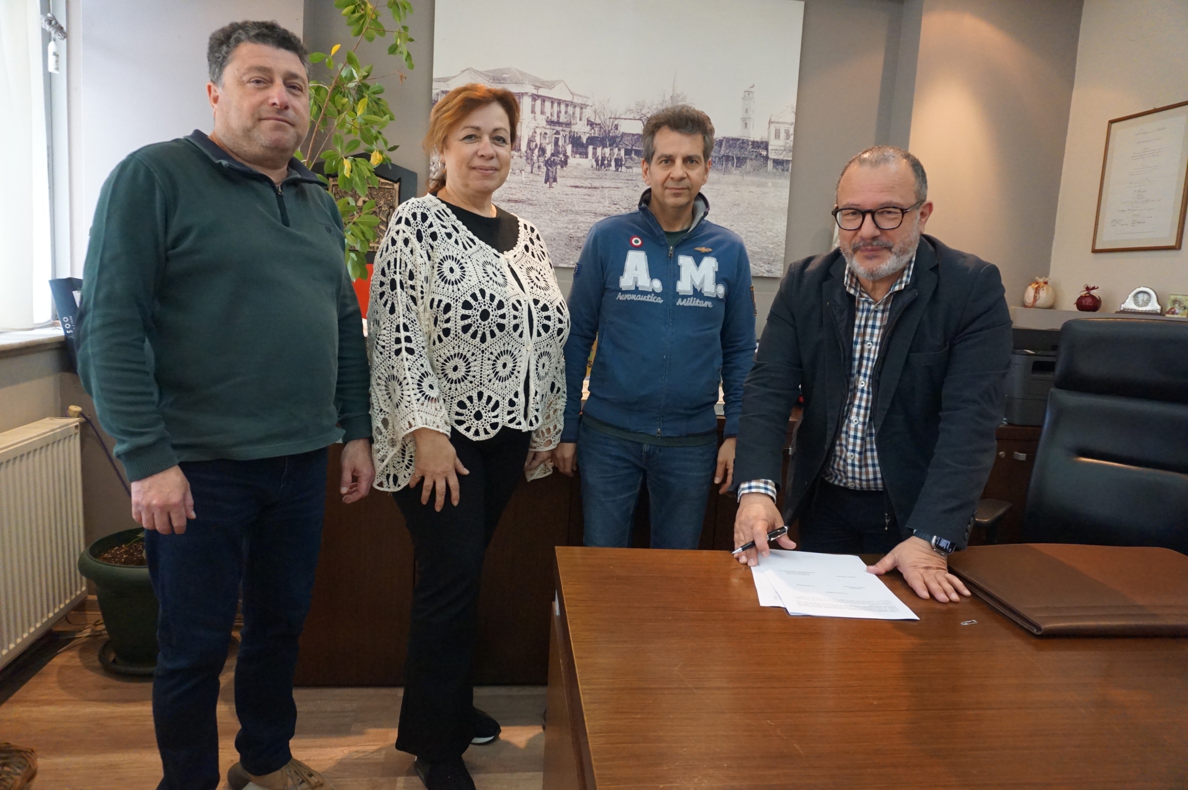 Κομοτηνή: συντήρηση και ανακατασκευή παιδικών χαρών στους οικισμούς Μεσσούνης και Καλαμόκαστρου