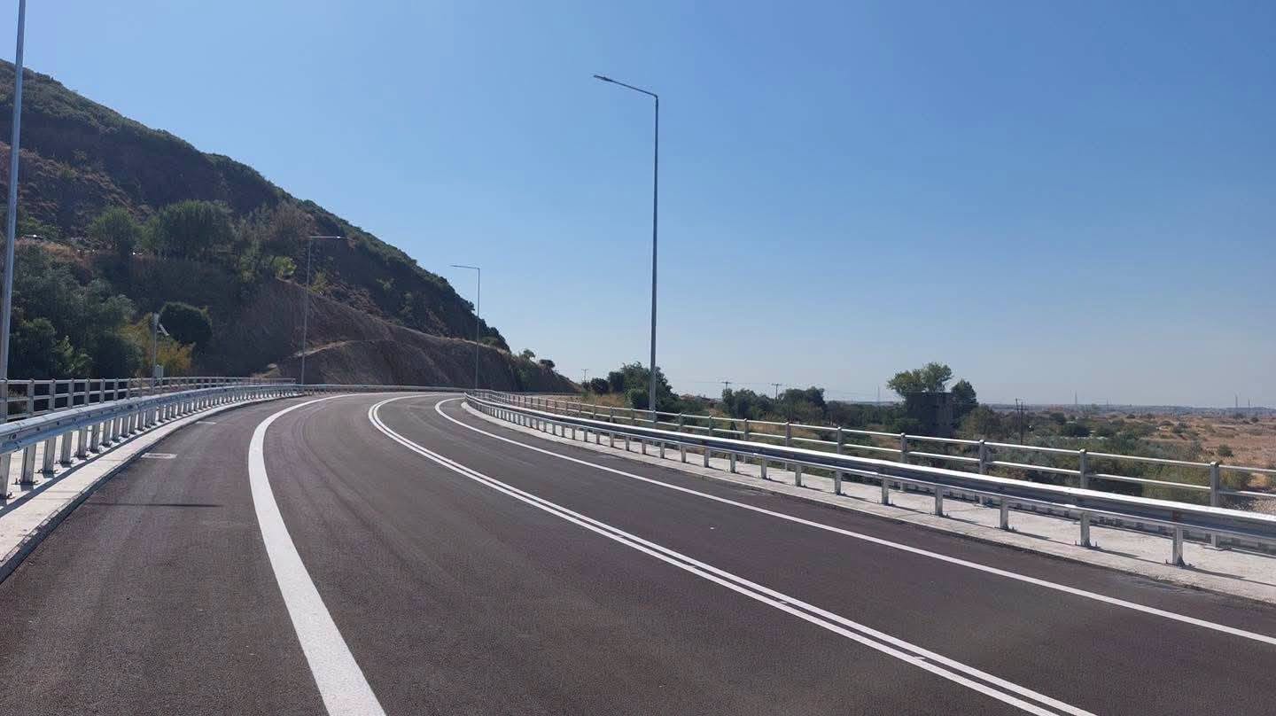 Παραδόθηκε η νέα γέφυρα του Κομψάτου: Ενώνει ξανά Ίασμο και Πολύανθο 9 χρόνια μετά Παραδόθηκε η νέα γέφυρα του Κομψάτου: Ενώνει ξανά Ίασμο και Πολύανθο 9 χρόνια μετά