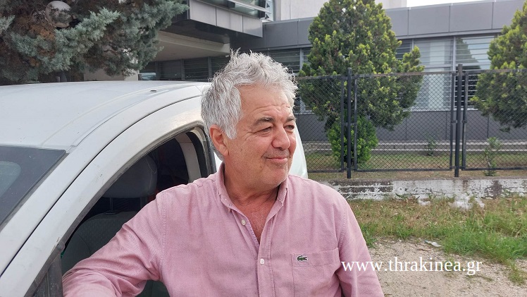 Λιποθύμησε ο αντιπεριφερειάρχης Έβρου Βαγγέλης Πουλιλιός σε εκκλησία στο Διδυμότειχο Λιποθύμησε ο αντιπεριφερειάρχης Έβρου Βαγγέλης Πουλιλιός σε εκκλησία στο Διδυμότειχο