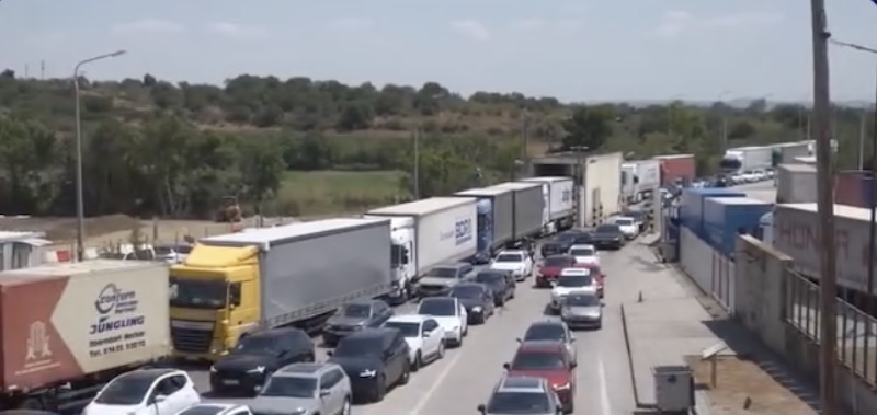 «Αναρμόδια» δηλώνει η ΑΑΔΕ για τις καθυστερήσεις και τις υποδομές στο Τελωνείο Κήπων «Αναρμόδια» δηλώνει η ΑΑΔΕ για τις καθυστερήσεις και τις υποδομές στο Τελωνείο Κήπων