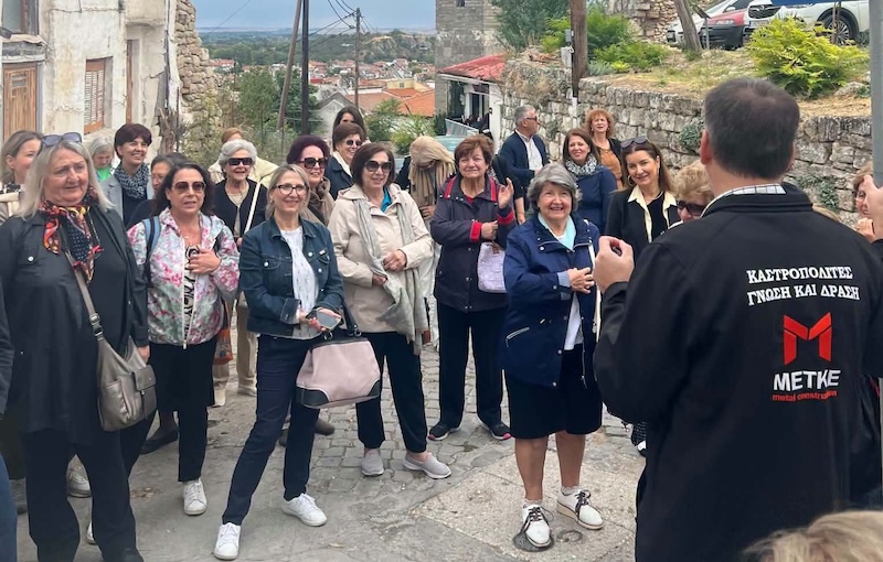Γιορτή πολιτισμού και ιστορίας: οι «Καστροπολίτες» ξενάγησαν τον Σύλλογο Ορεστιαδιτών Αλεξανδρούπολης Γιορτή πολιτισμού και ιστορίας: οι «Καστροπολίτες» ξενάγησαν τον Σύλλογο Ορεστιαδιτών Αλεξανδρούπολης